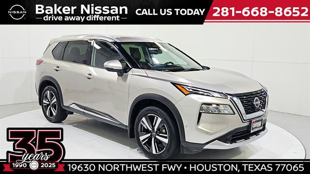Certified 2023 Nissan Rogue Platinum FWD image 1
