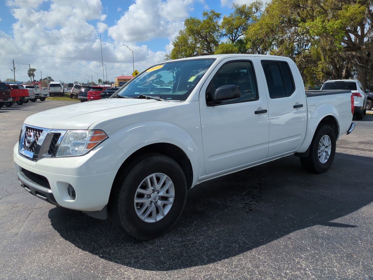 Used 2019 Nissan Frontier SV image 8