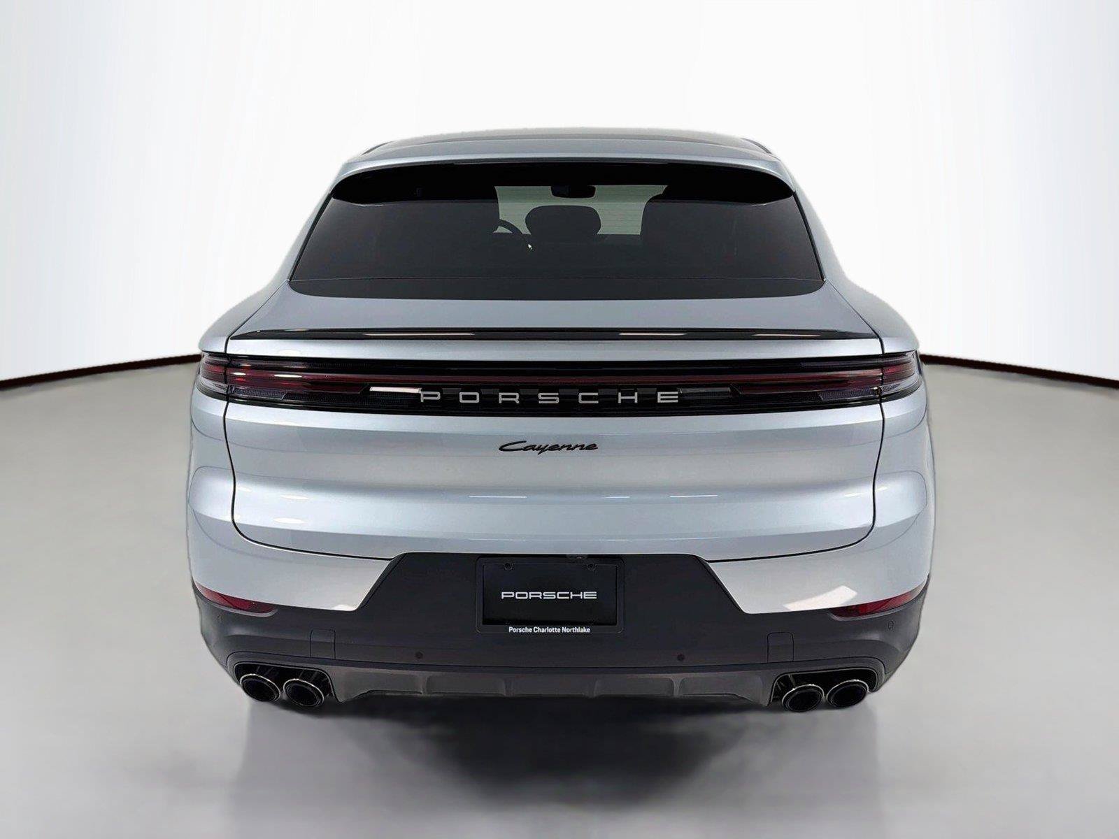 Certified 2025 Porsche Cayenne Coupe AWD/4WD image 26