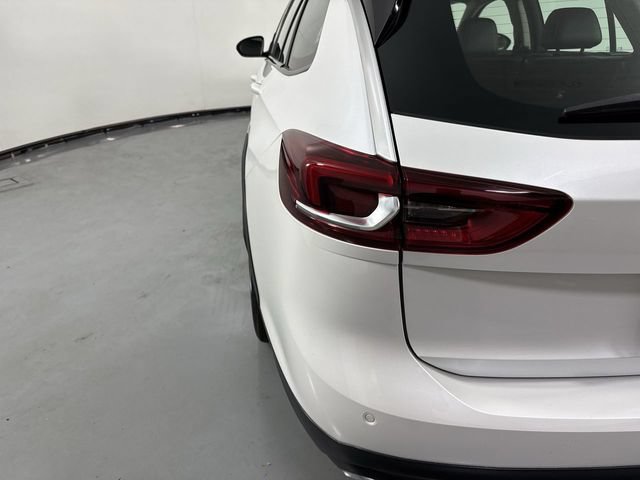Used 2019 Buick Regal Essence w/ Driver Confidence Package I AWD/4WD image 31