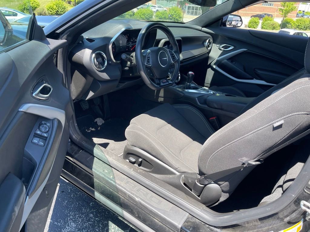 Used 2023 Chevrolet Camaro SS RWD image 5