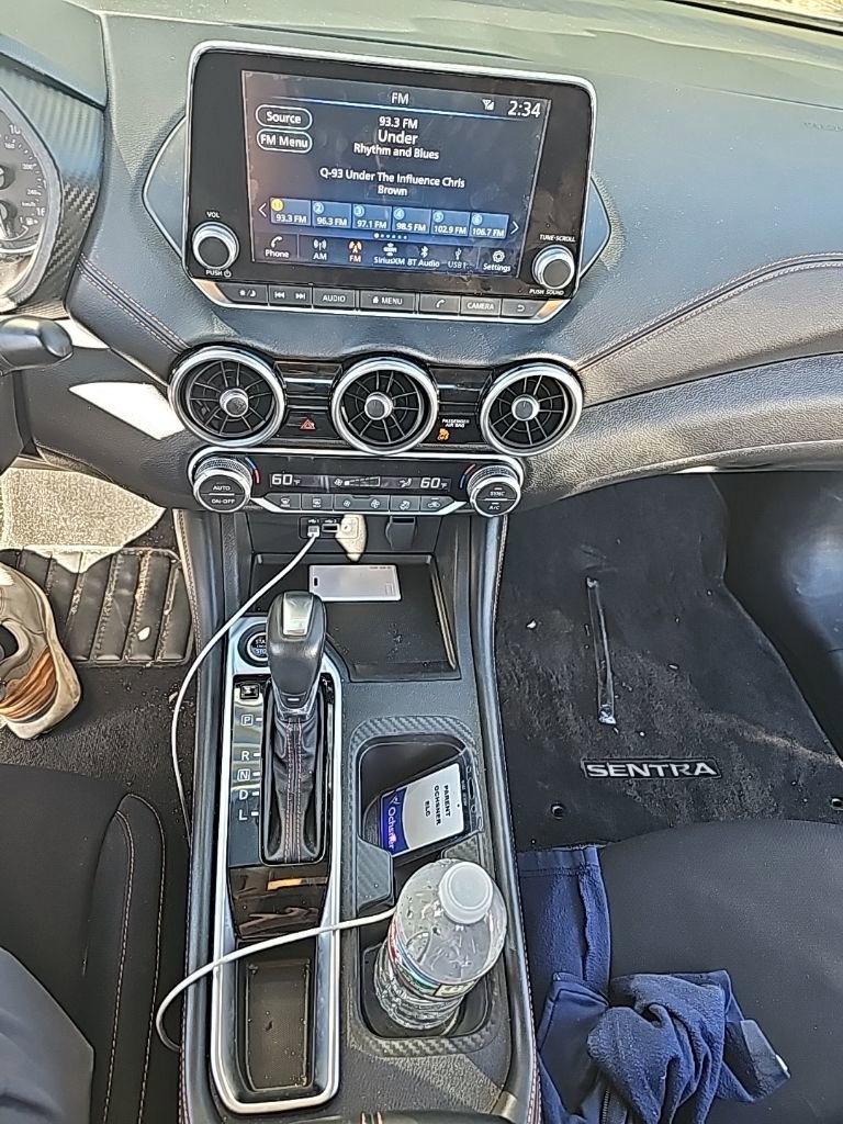 Used 2021 Nissan Sentra SR w/ Lighting Package image 3