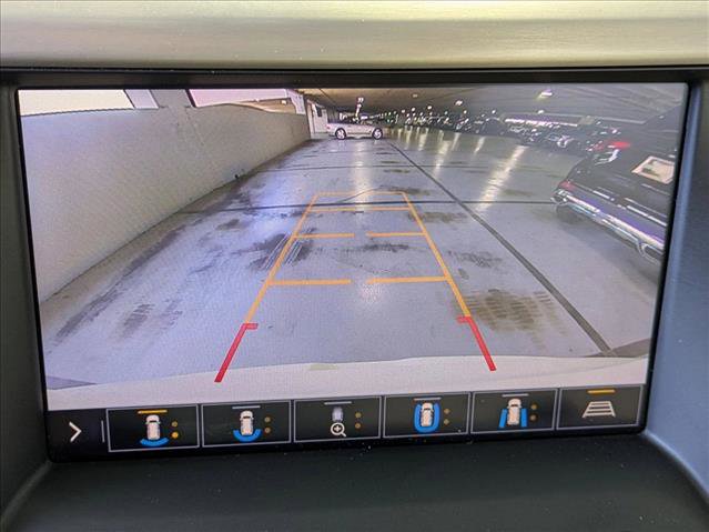 Used 2020 GMC Acadia Denali w/ Technology Package FWD image 13