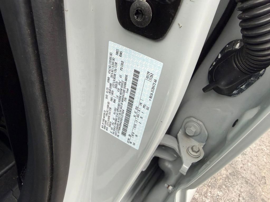 Used 2025 Ford F250 Lariat w/ Chrome Package image 50