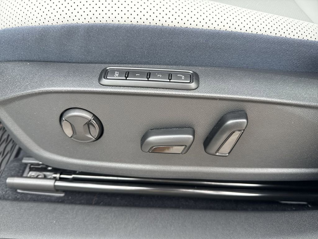 New 2025 Volkswagen ID.4 Pro S AWD/4WD image 10
