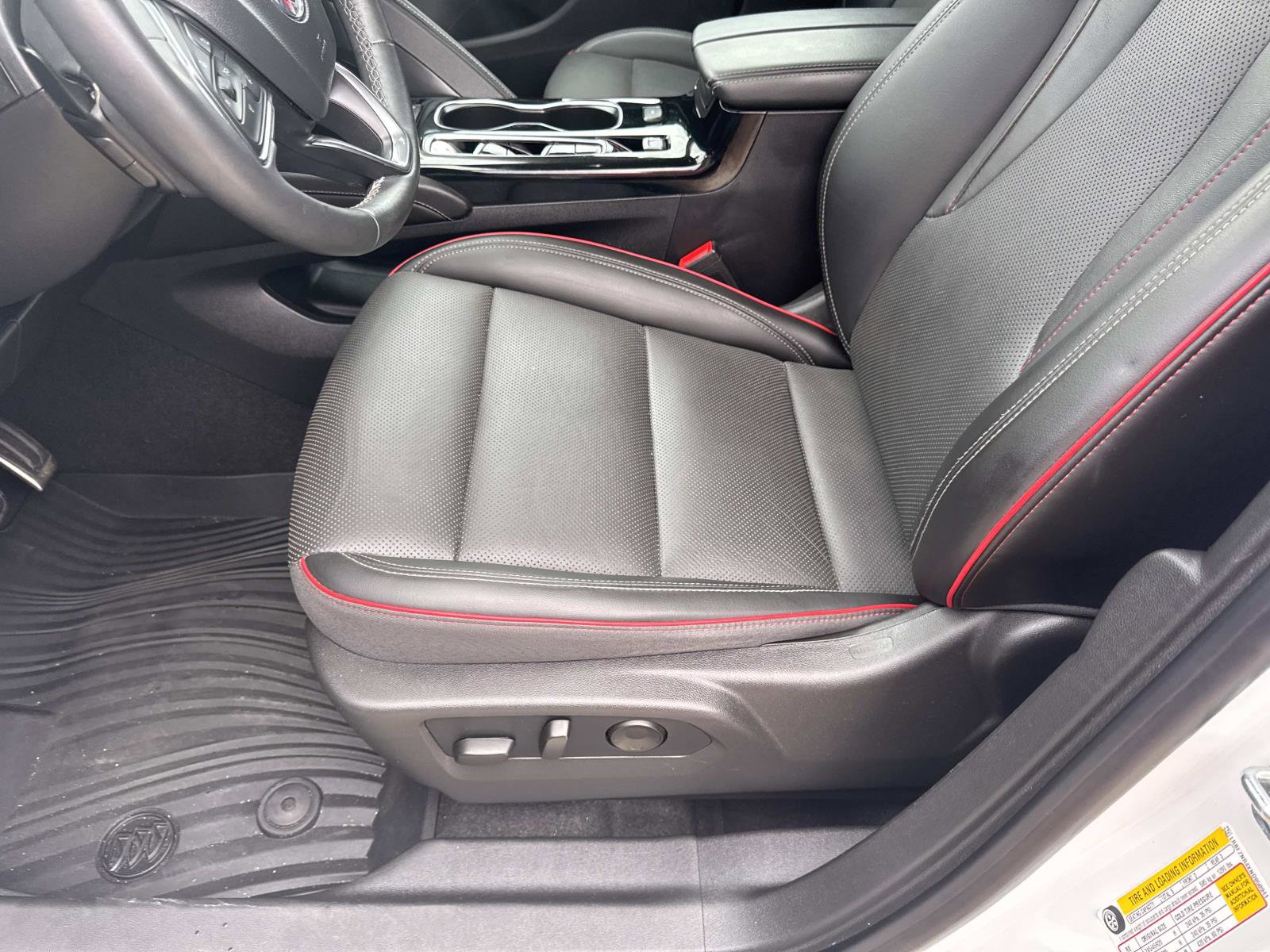 Used 2022 Buick Envision Essence w/ Sport Touring Package image 16