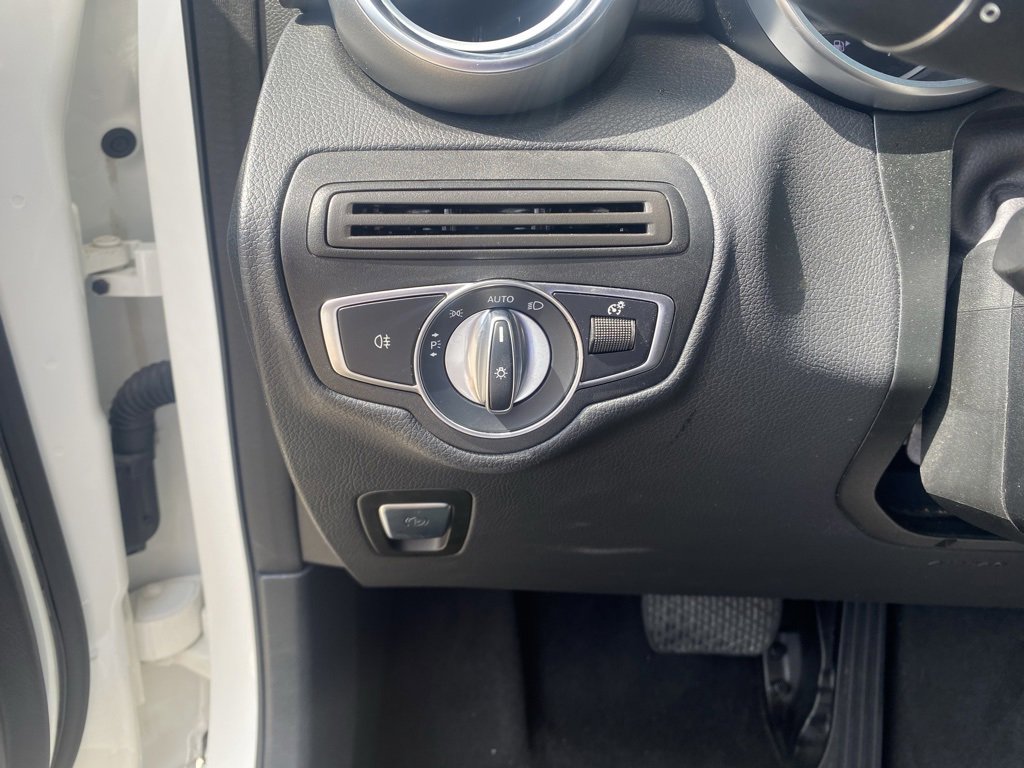 Used 2022 Mercedes-Benz GLC 300 image 18
