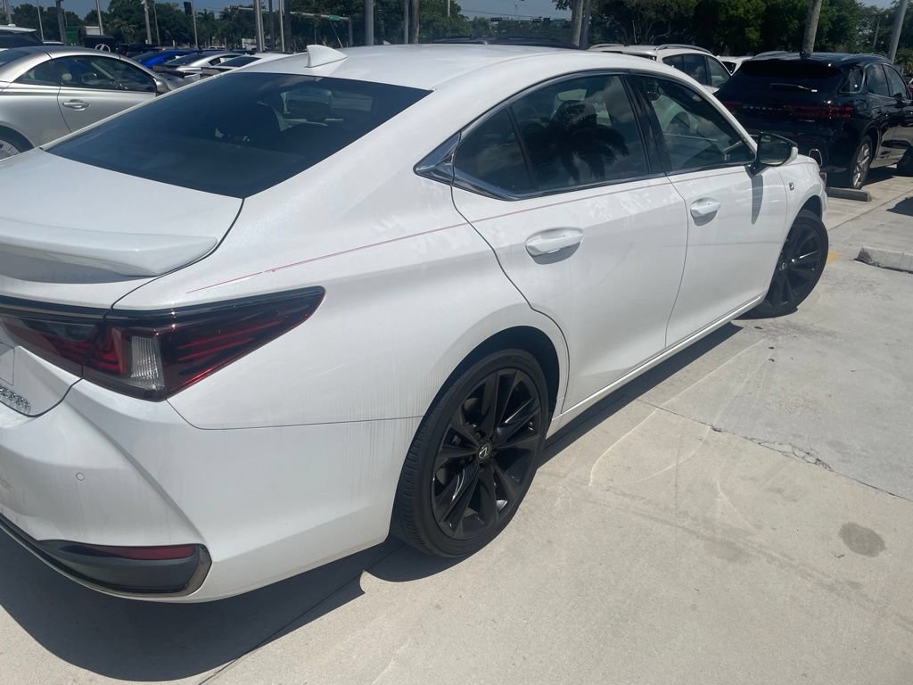 Certified 2023 Lexus ES 300h F Sport w/ Accessory Package (Z2) FWD image 7