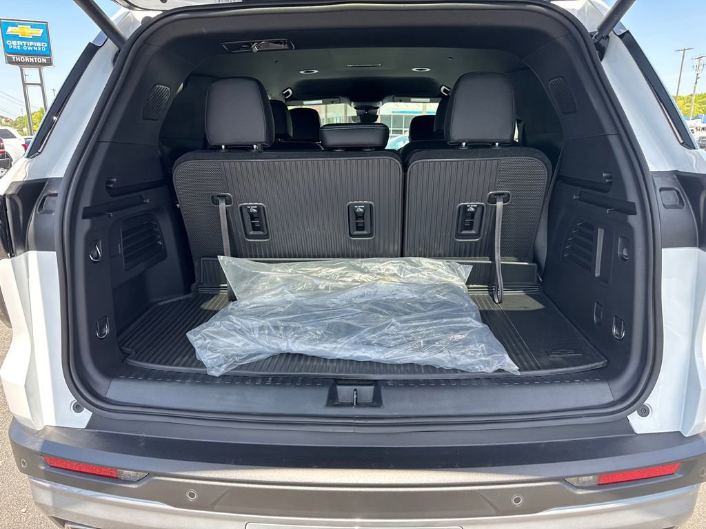New 2026 Chevrolet Traverse LT w/ Driver Confidence Package FWD image 19