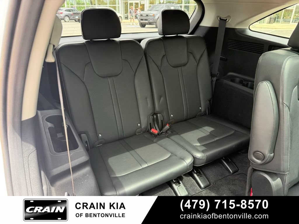 Certified 2025 Kia Sorento SX FWD image 32