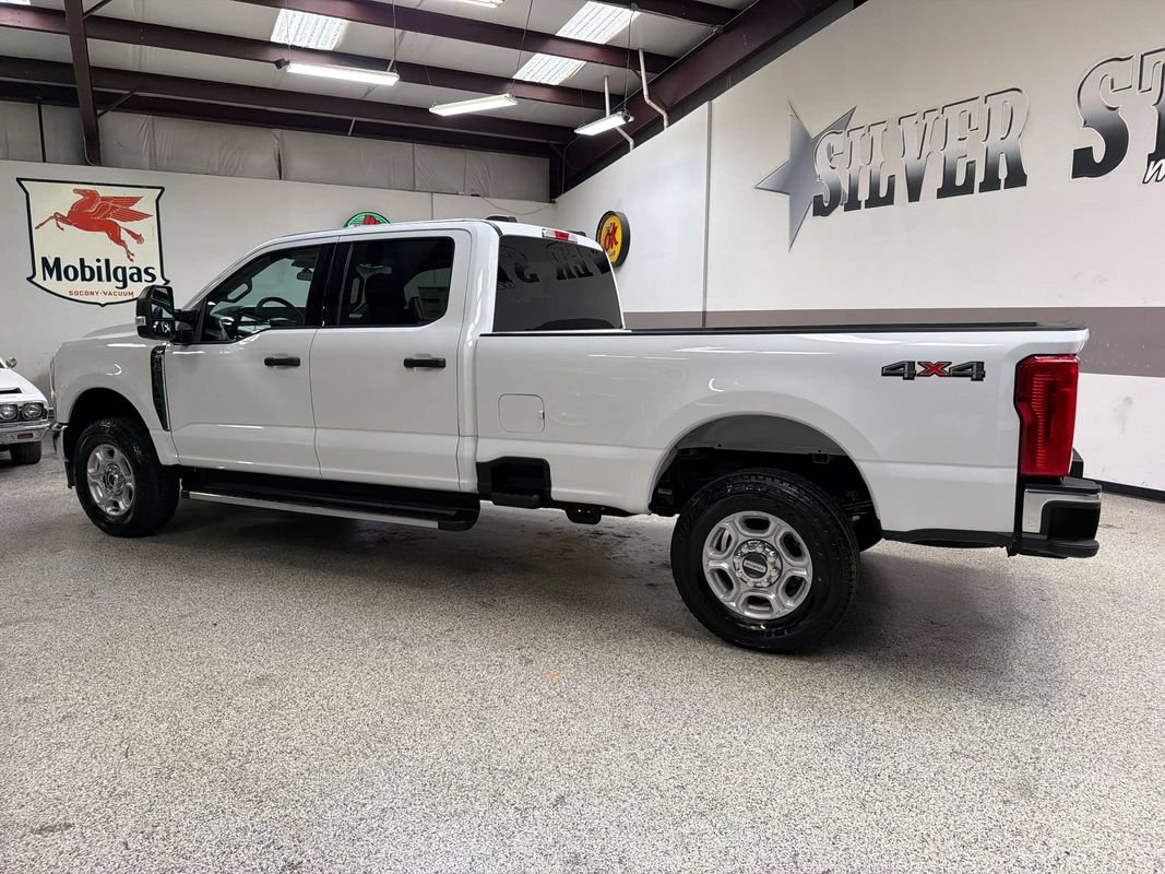 Used 2025 Ford F250 XLT AWD/4WD image 4