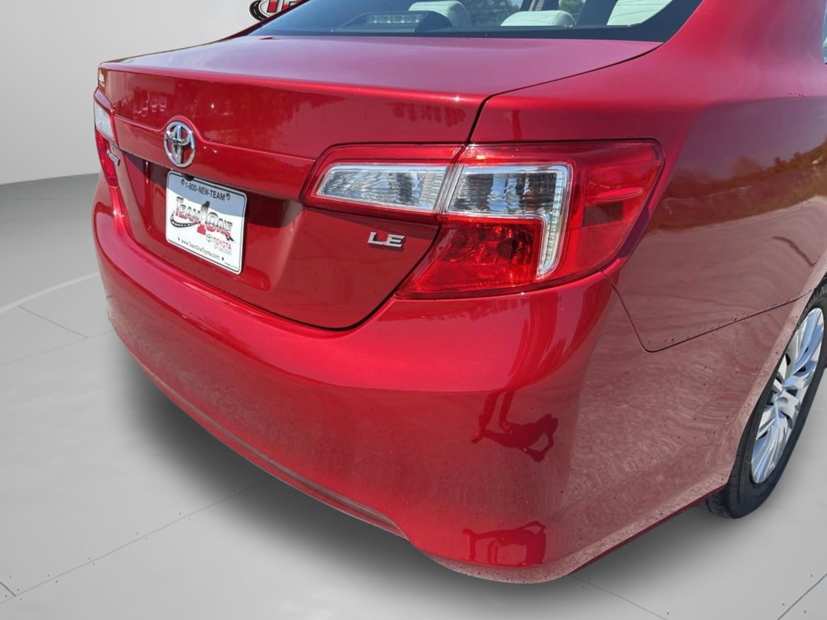 Used 2012 Toyota Camry LE image 39