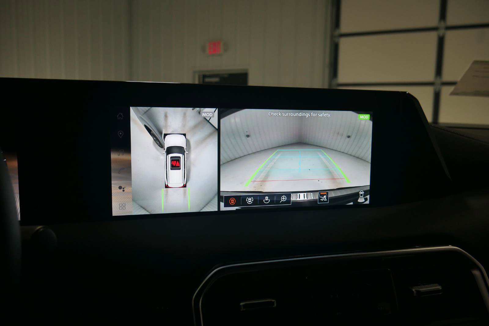 New 2026 Nissan Armada SL w/ Convenience Package image 23