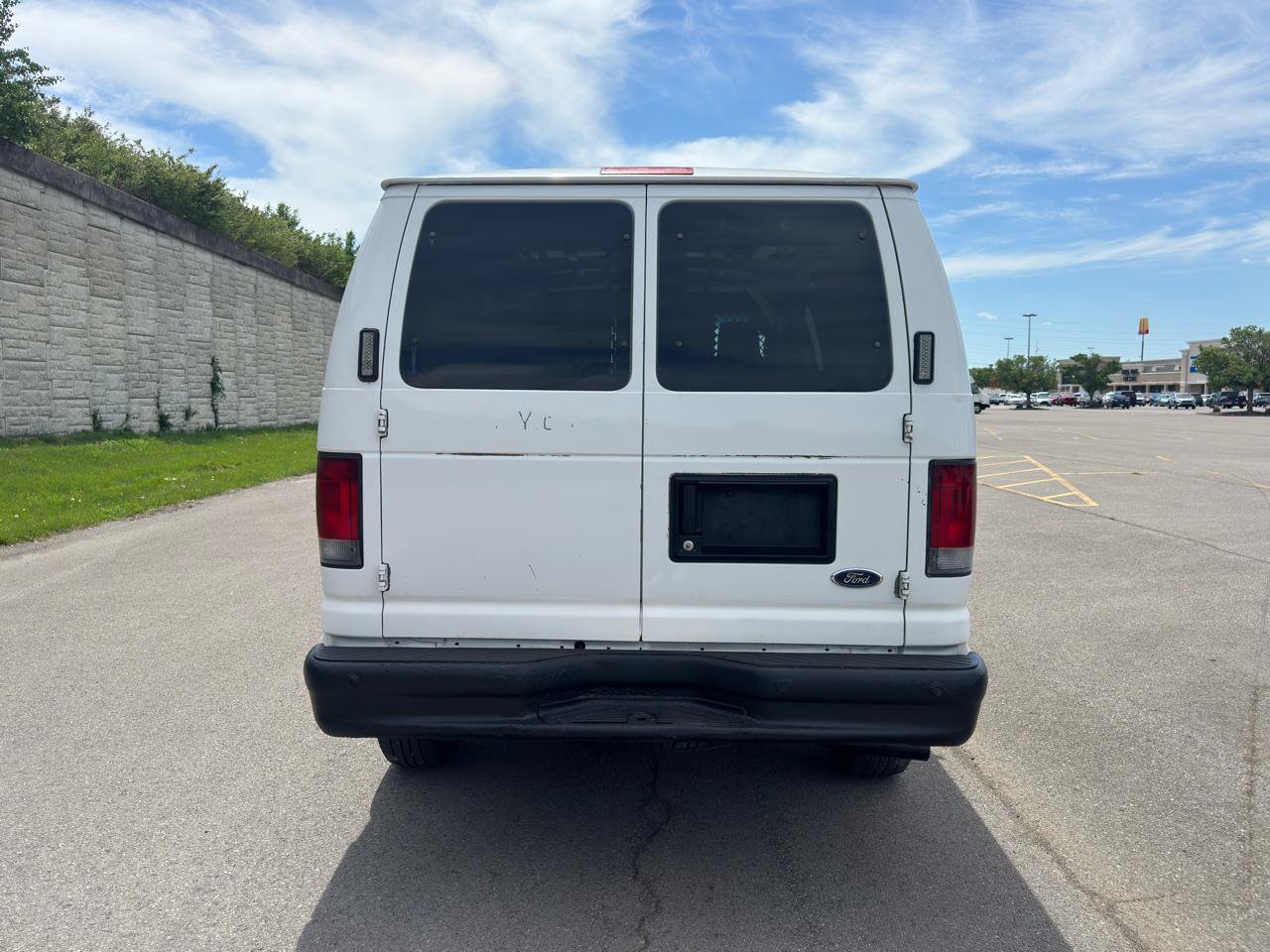 Used 2011 Ford E-250 and Econoline 250 w/ PWR Group RWD image 3