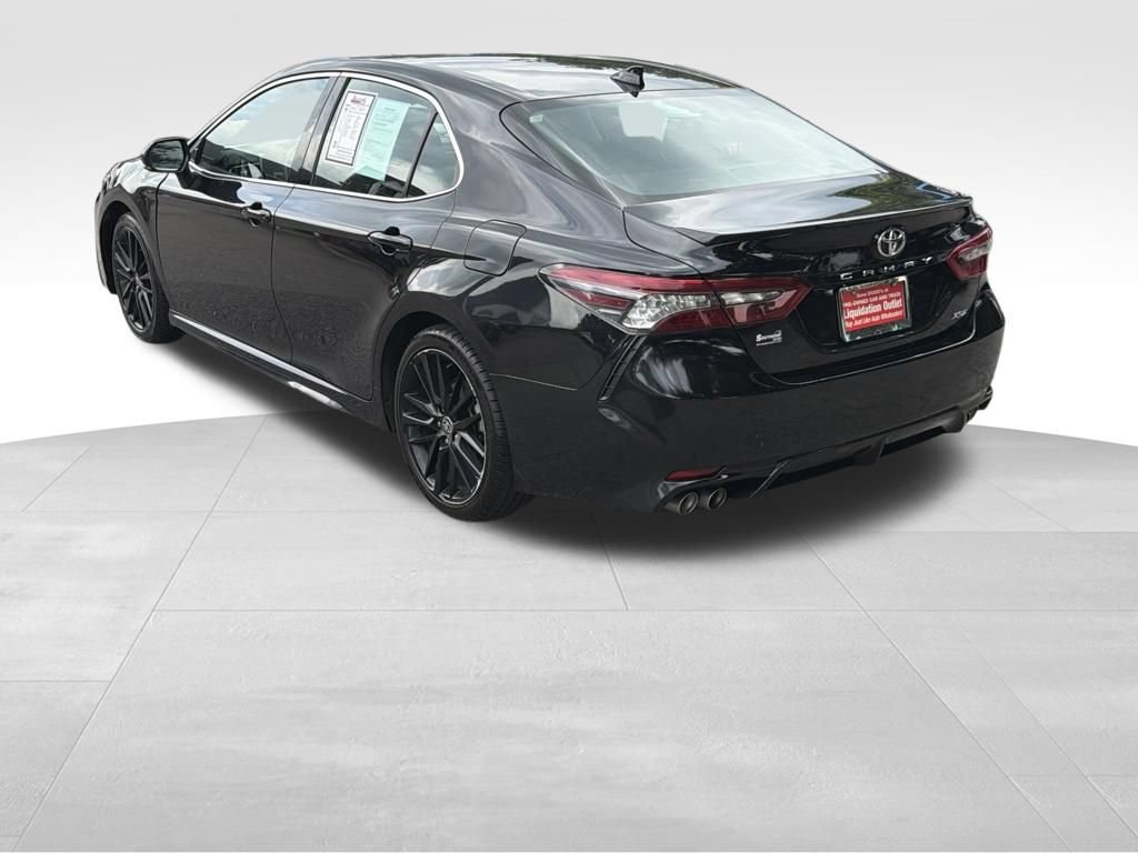 Used 2024 Toyota Camry XSE FWD image 10