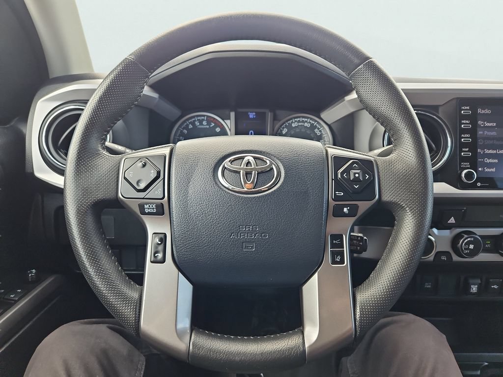 Used 2020 Toyota Tacoma SR5 AWD/4WD image 25