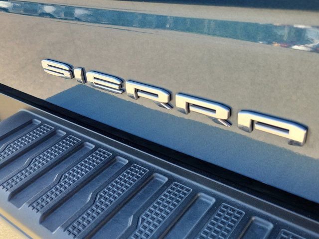 Used 2024 GMC Sierra 1500 Denali w/ Denali Reserve Package AWD/4WD image 14