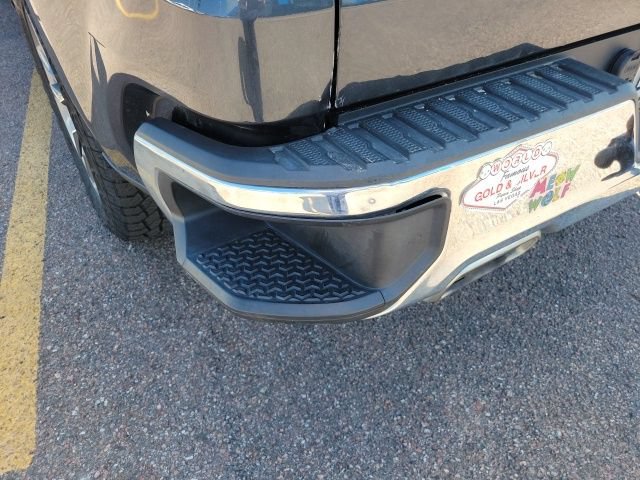 Used 2022 Chevrolet Silverado 1500 LT AWD/4WD image 13