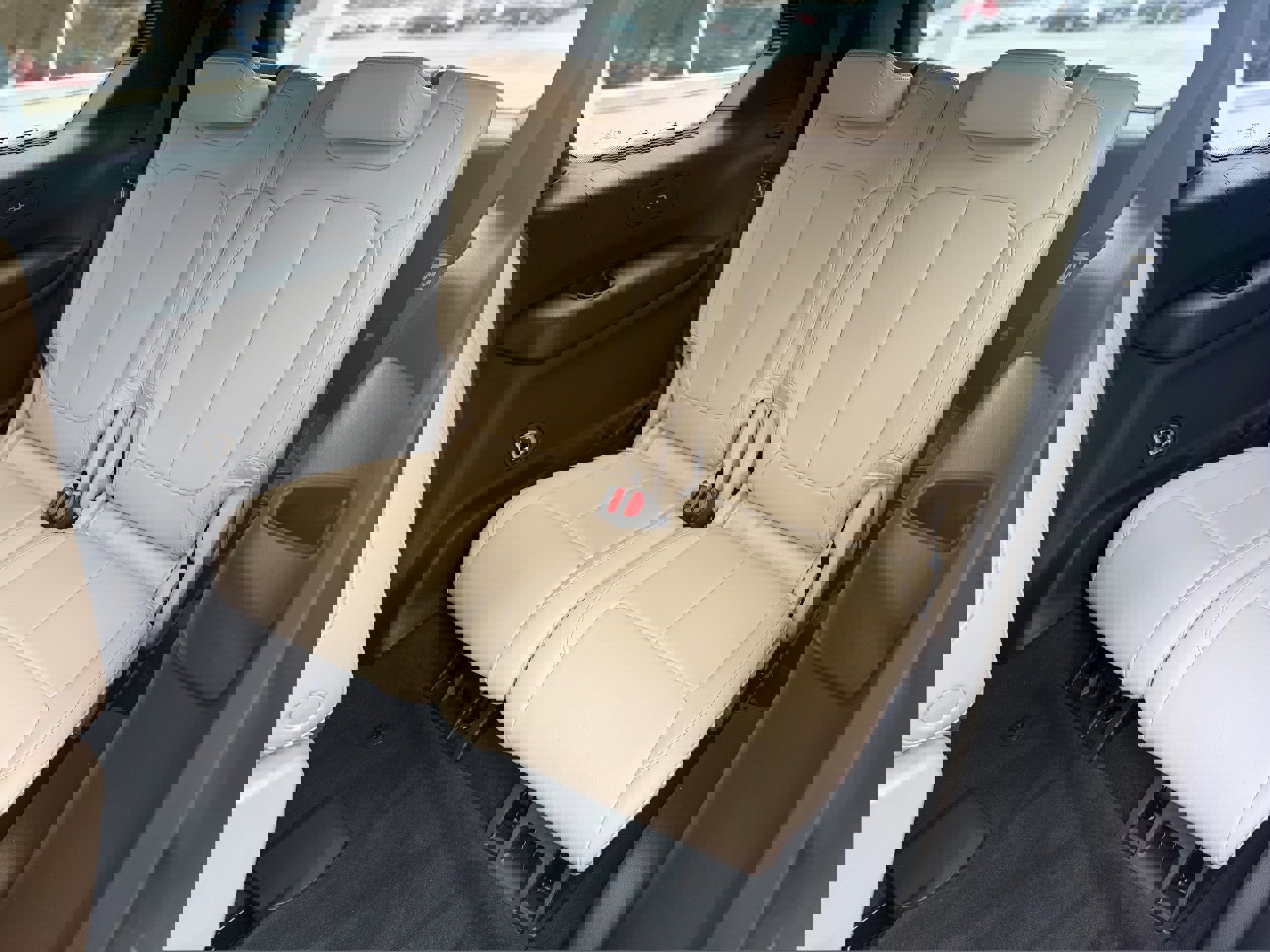 New 2026 Jeep Grand Cherokee L Limited w/ Limited Altitude Package image 14