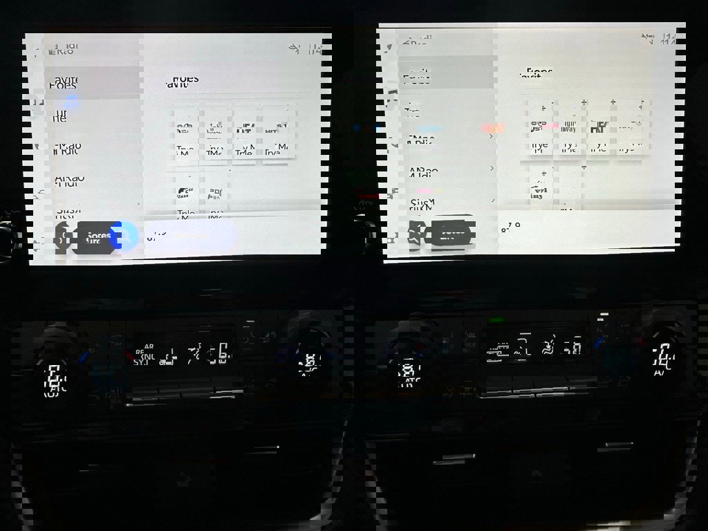 Used 2025 Toyota Grand Highlander AWD image 27