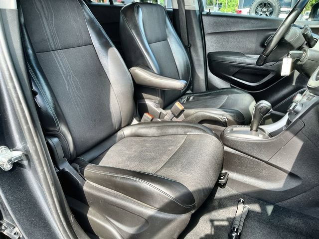 Used 2016 Chevrolet Trax LT w/ LT Convenience Package AWD/4WD image 25