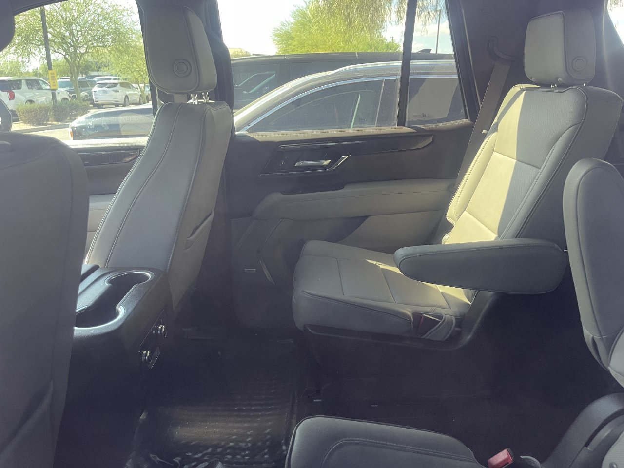 Used 2026 GMC Yukon Elevation RWD image 9