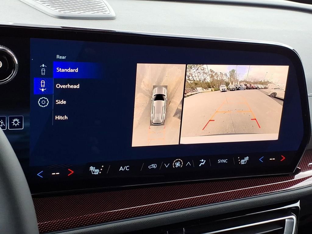 New 2026 Chevrolet Traverse Z71 w/ Enhanced Driving Package AWD/4WD image 22