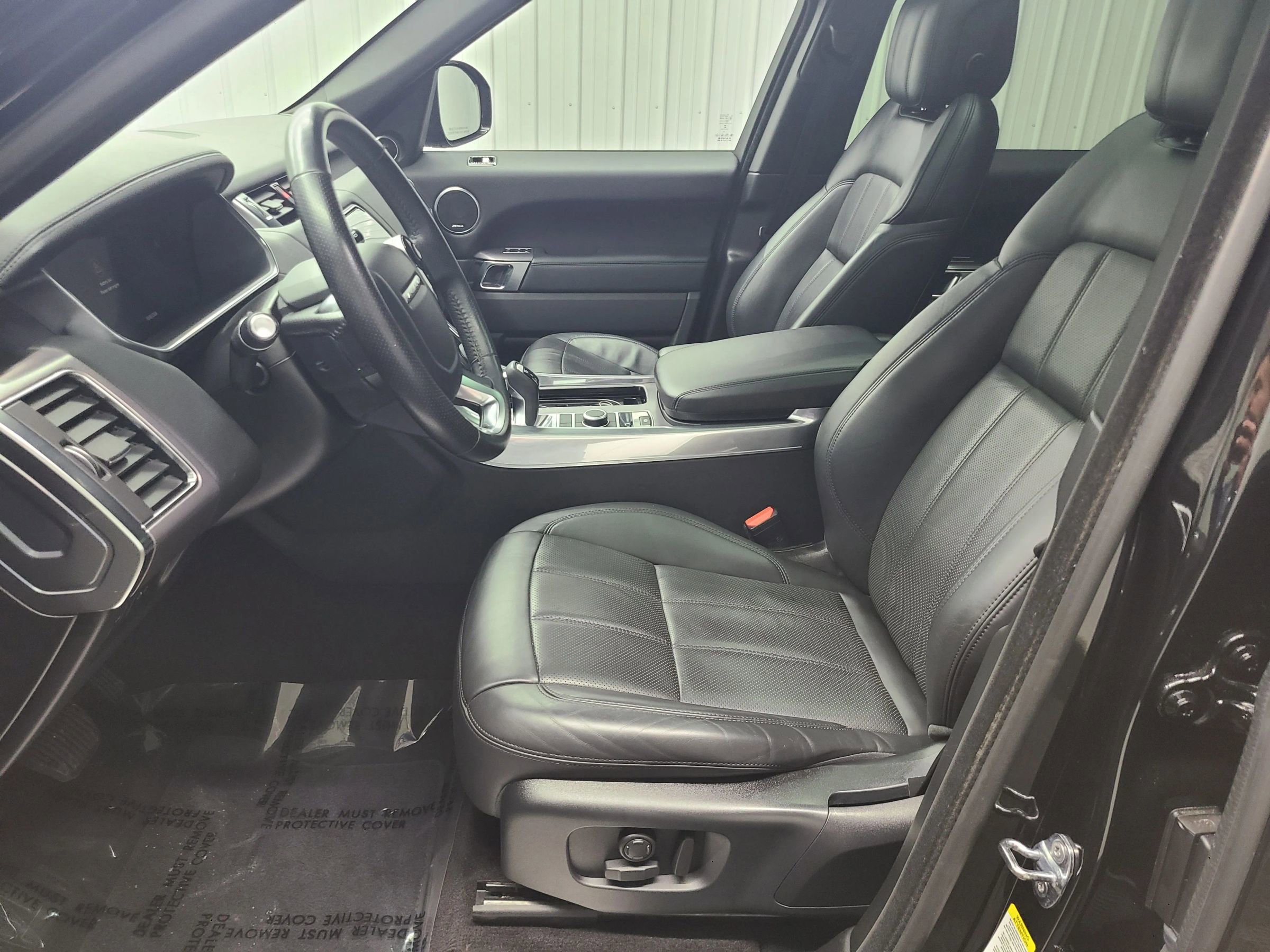 Used 2020 Land Rover Range Rover Sport HSE image 23