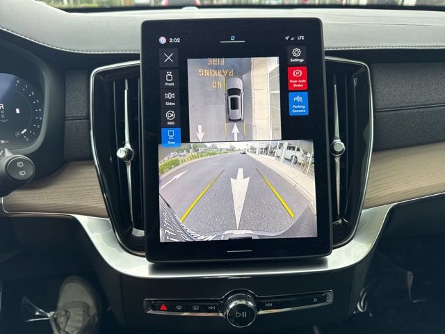 Certified 2025 Volvo XC90 B6 Plus AWD/4WD image 26