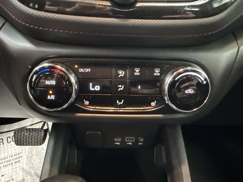 Used 2021 Chevrolet TrailBlazer RS w/ Sun and Liftgate Package AWD/4WD image 32