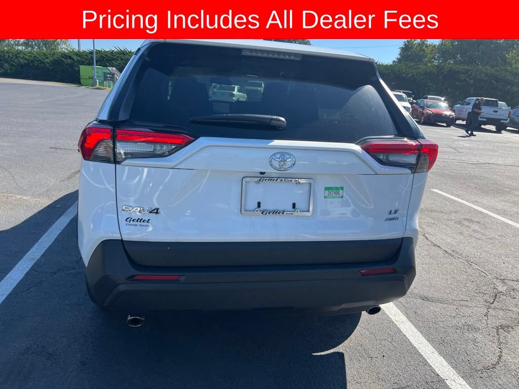 Used 2025 Toyota RAV4 LE AWD/4WD image 22