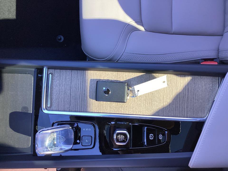 New 2027 Volvo XC60 B5 Plus AWD/4WD image 34