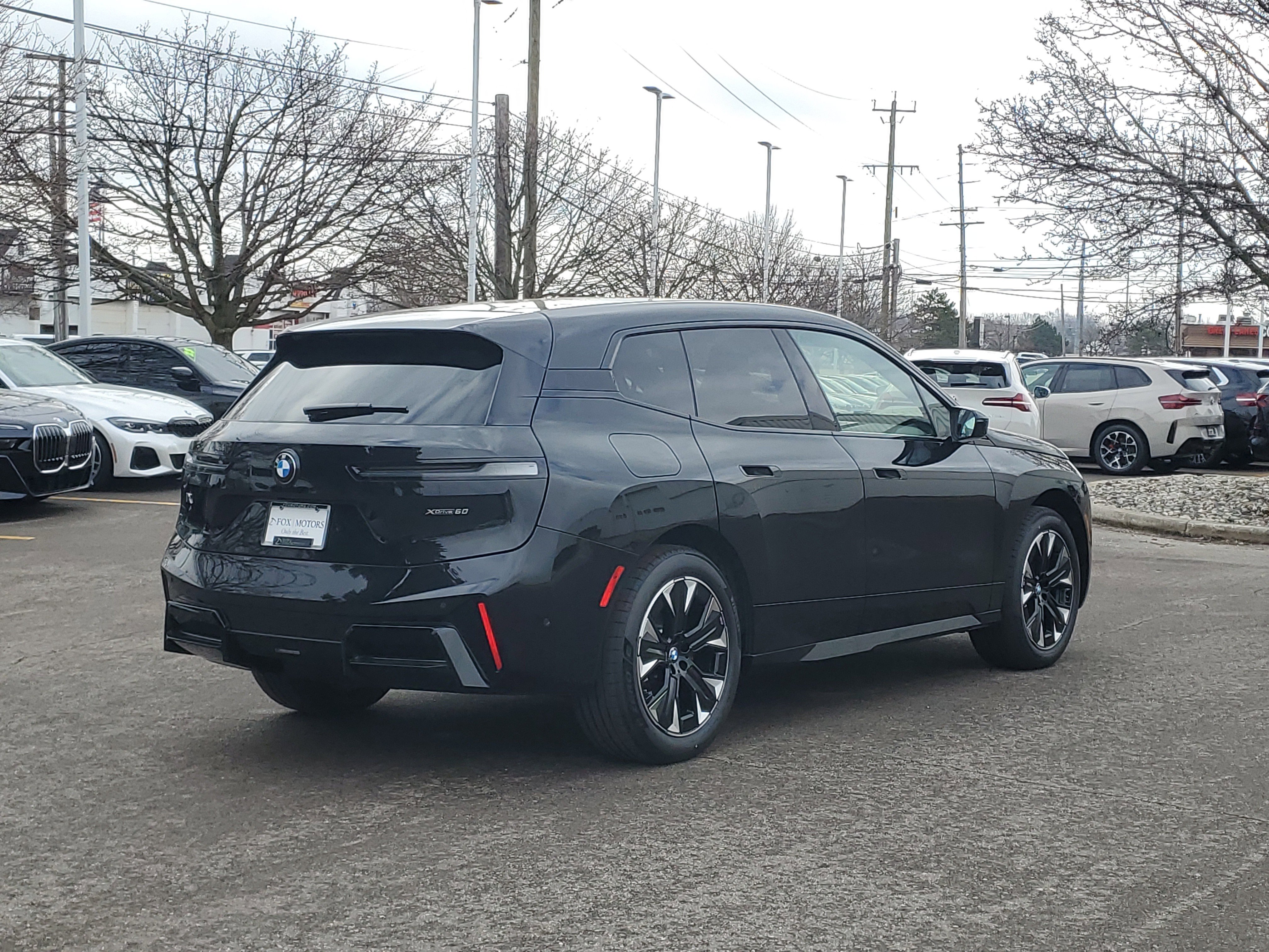 New 2026 BMW iX xDrive60 w/ M Sport Package image 3