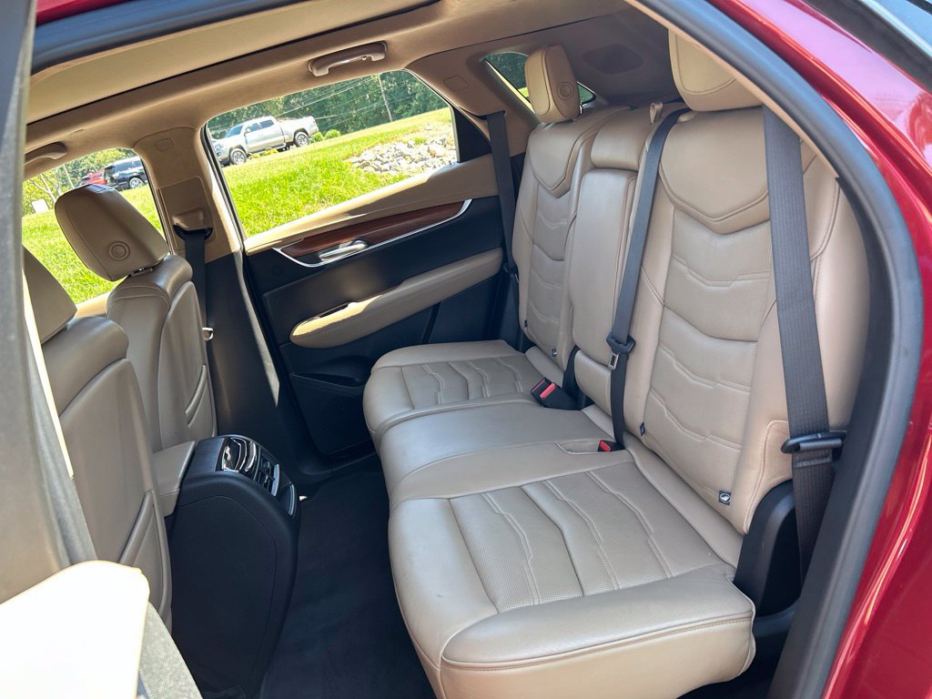 Used 2019 Cadillac XT5 Platinum AWD/4WD image 45