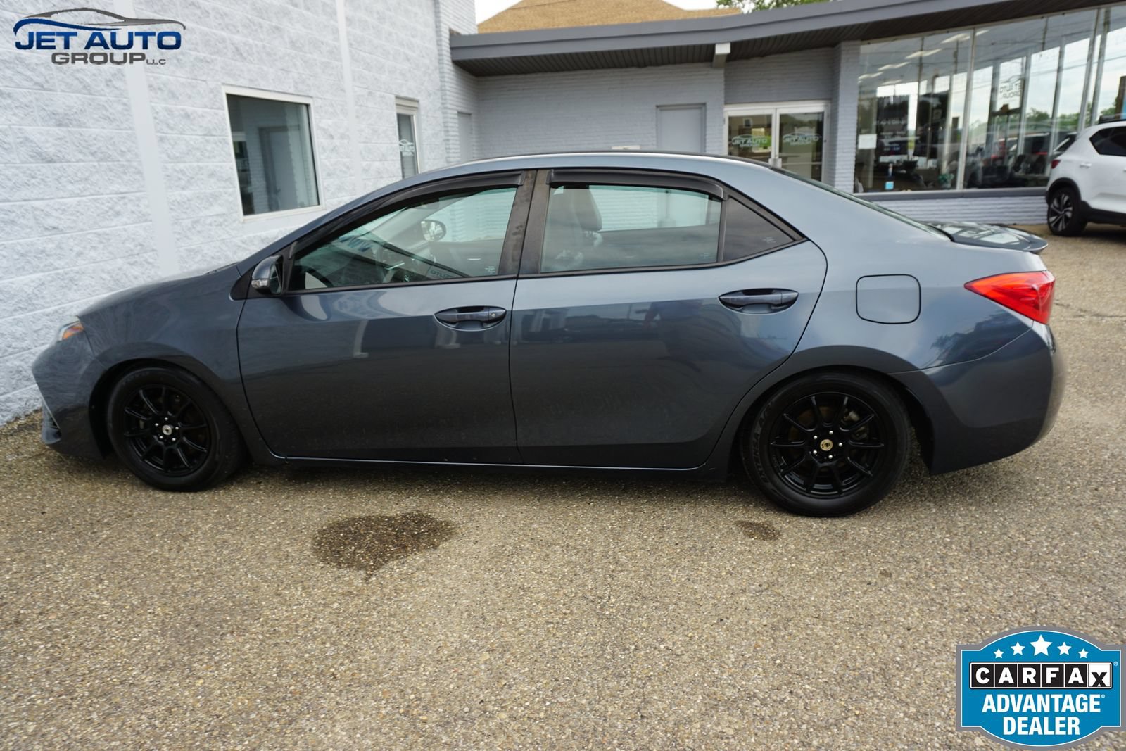 Used 2017 Toyota Corolla SE FWD image 13