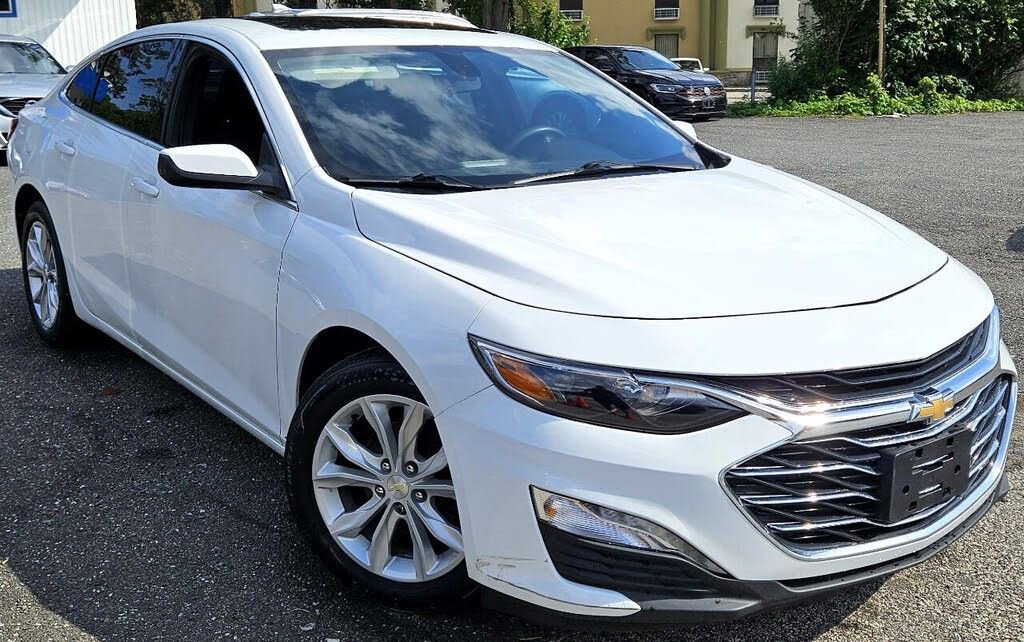 Used 2019 Chevrolet Malibu LT image 8