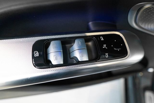 Certified 2025 Mercedes-Benz GLC 300 4MATIC image 19