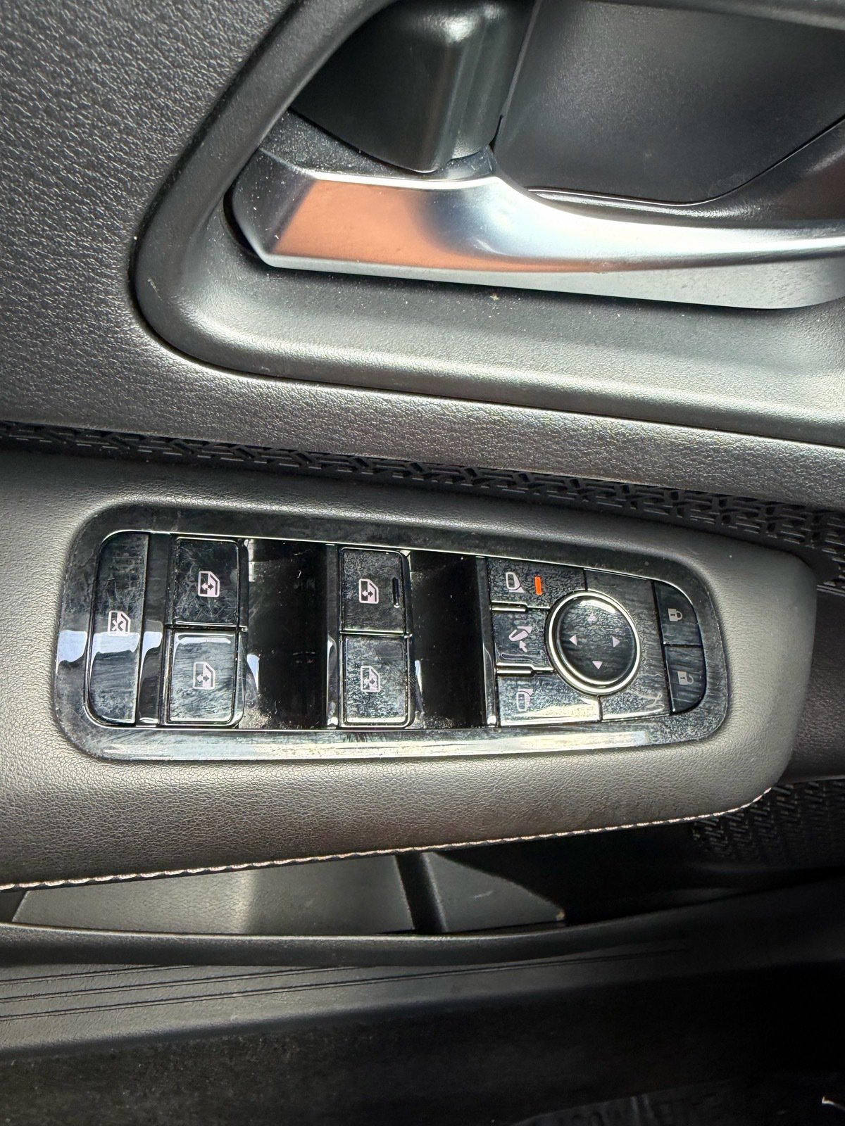 Certified 2024 Nissan Ariya FWD image 32
