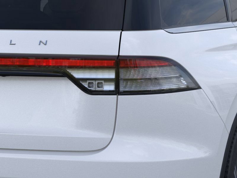 New 2026 Lincoln Aviator AWD image 22