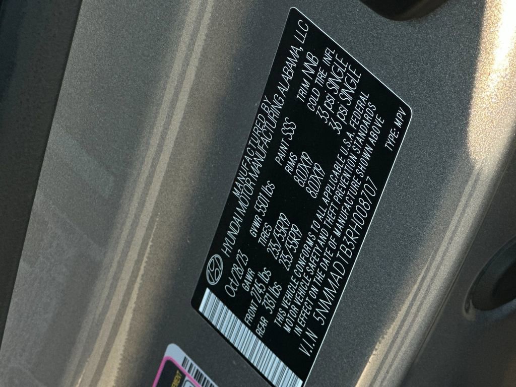 Used 2024 Genesis GV70 2.5T w/ Select Package image 30