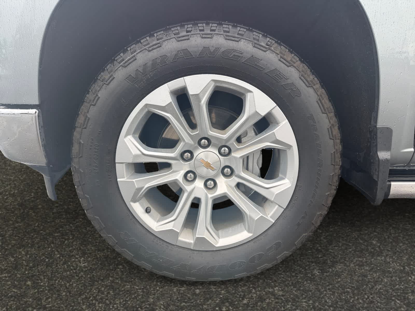Used 2026 Chevrolet Silverado 1500 LTZ w/ Z71 Off-Road Package AWD/4WD image 14