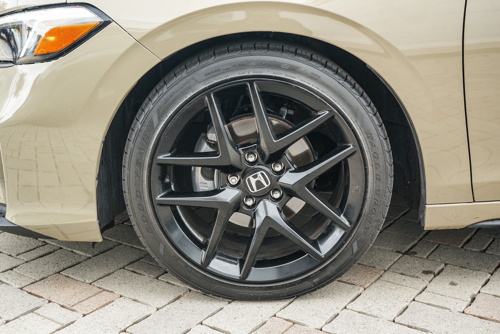 Used 2025 Honda Civic Sport image 13