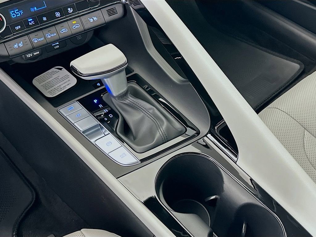 New 2026 Hyundai Elantra Limited image 15