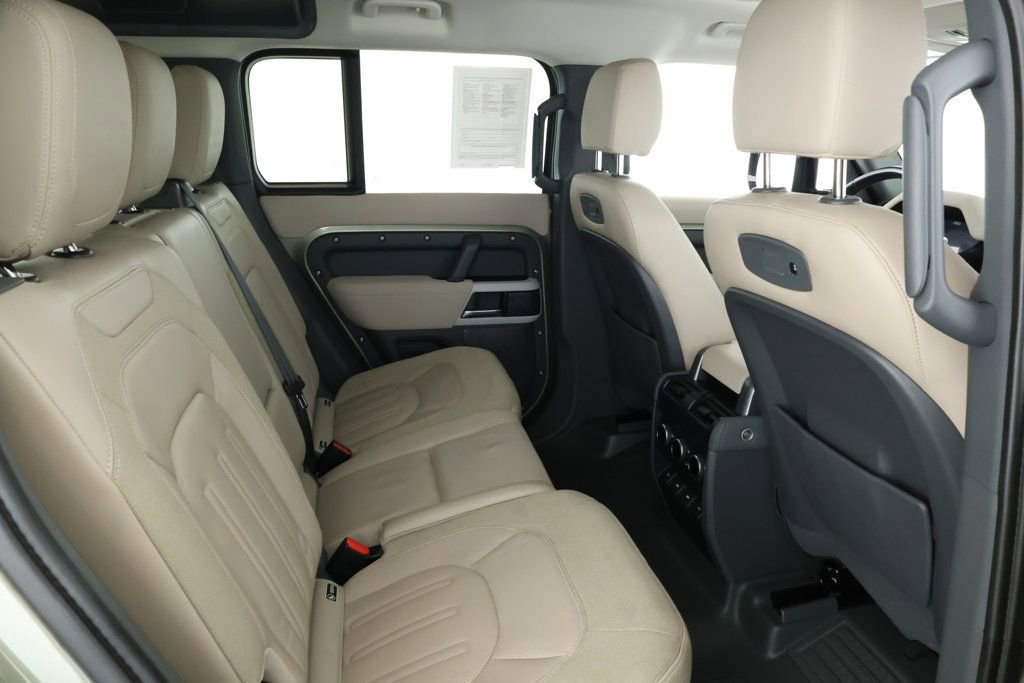 Used 2020 Land Rover Defender 110 S image 23