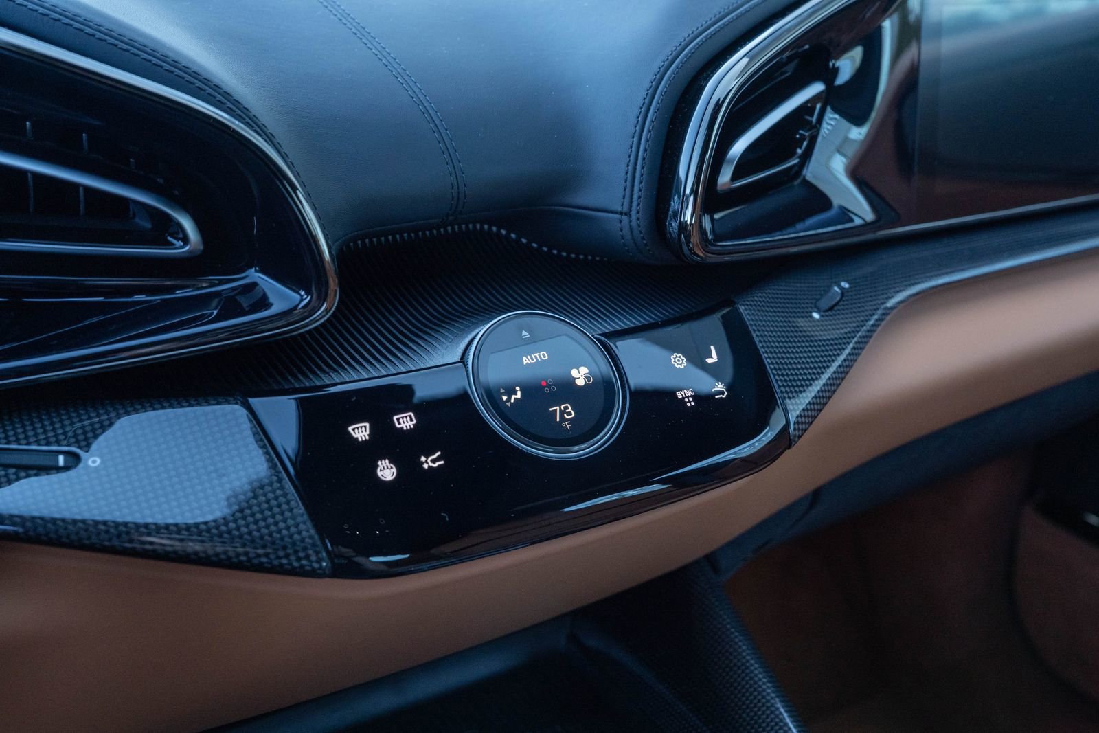 Certified 2025 Ferrari Purosangue image 41