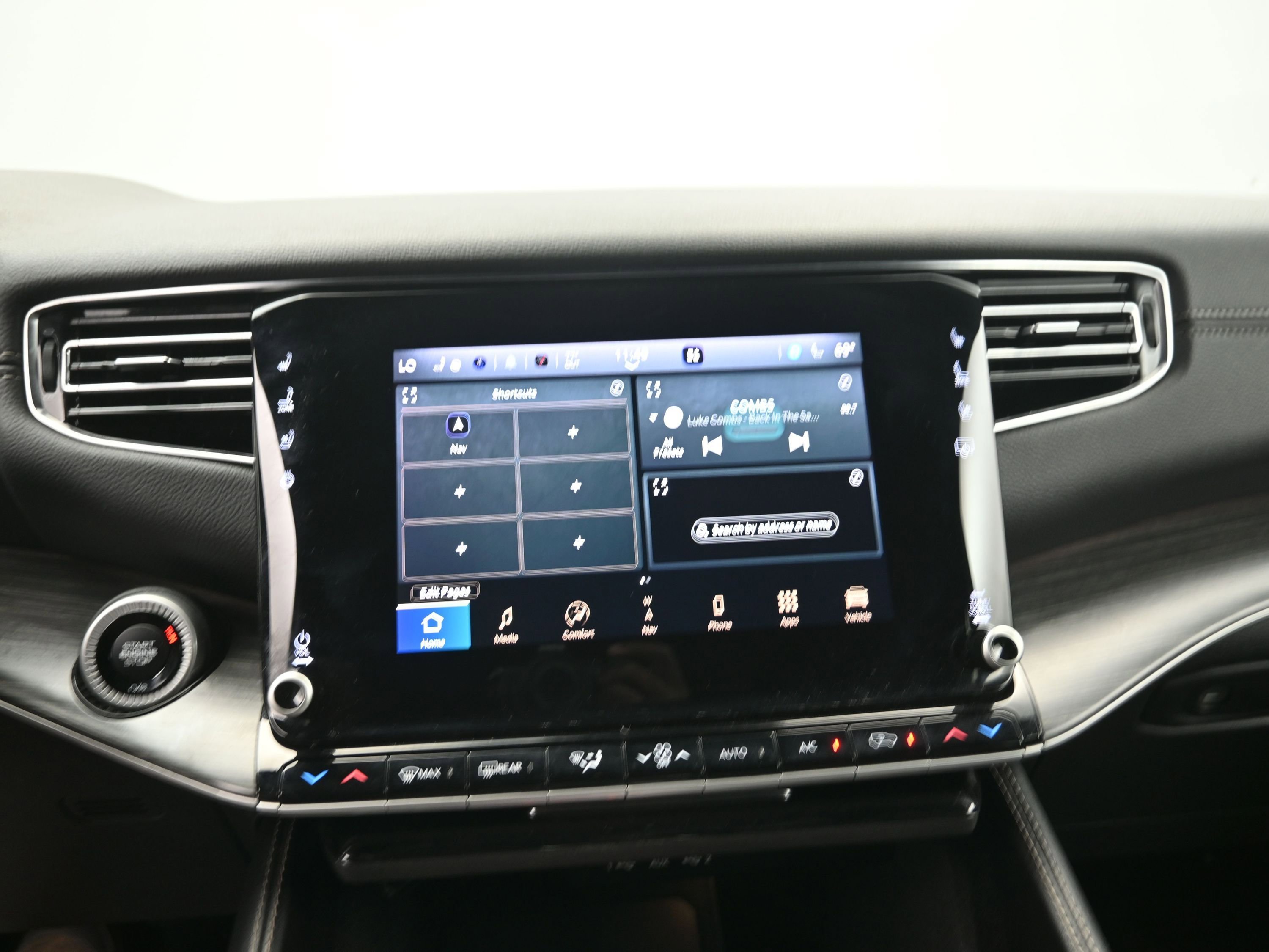 Used 2023 Jeep Wagoneer L Series II image 14