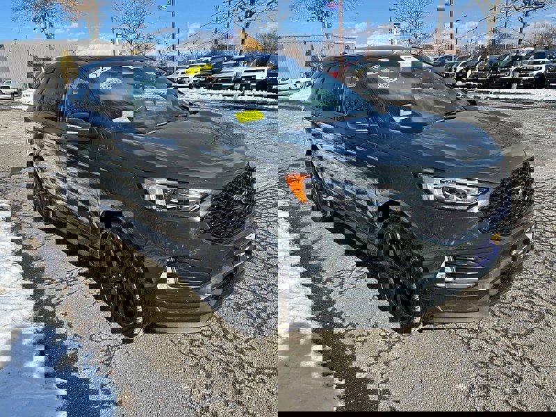 Certified 2022 Ford Edge ST w/ Equipment Group 401A image 3