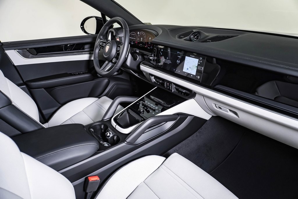 New 2026 Porsche Cayenne Coupe image 14