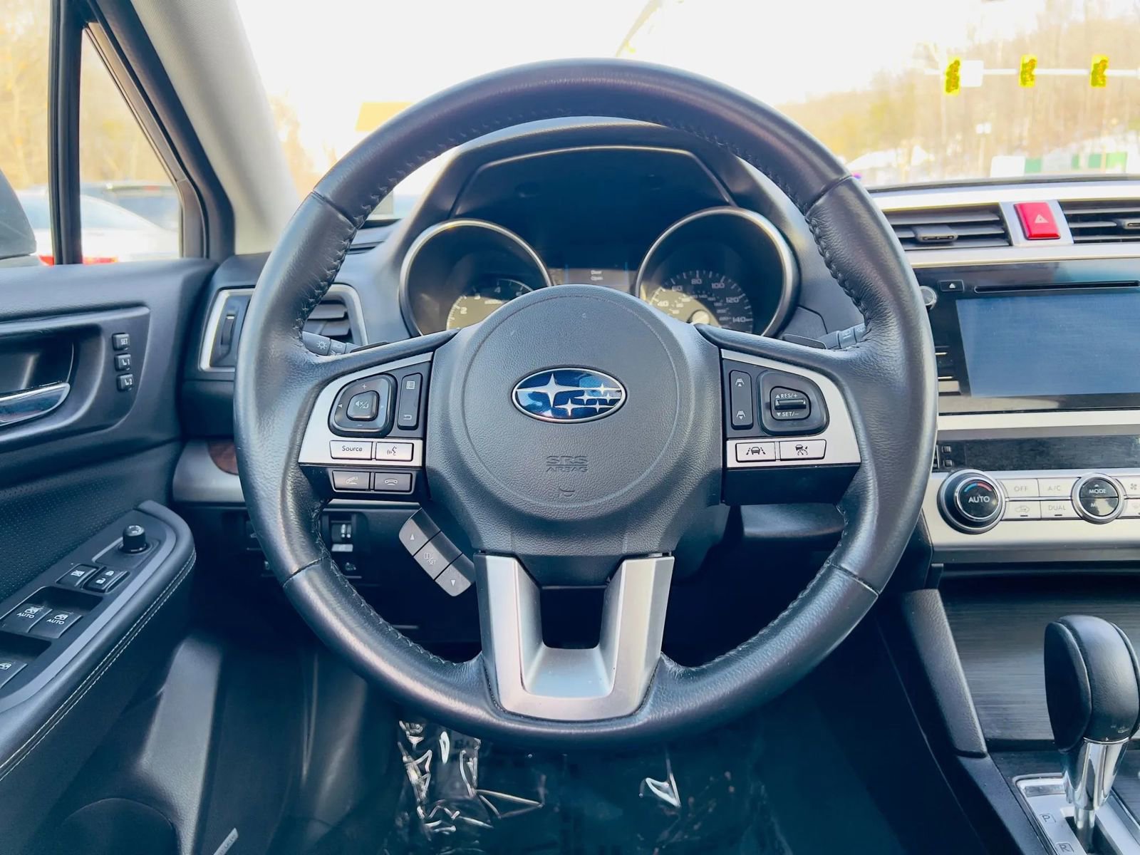 Used 2017 Subaru Outback 3.6R Limited image 25