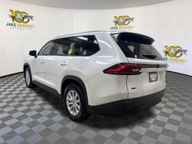 Used 2024 Toyota Grand Highlander AWD image 7